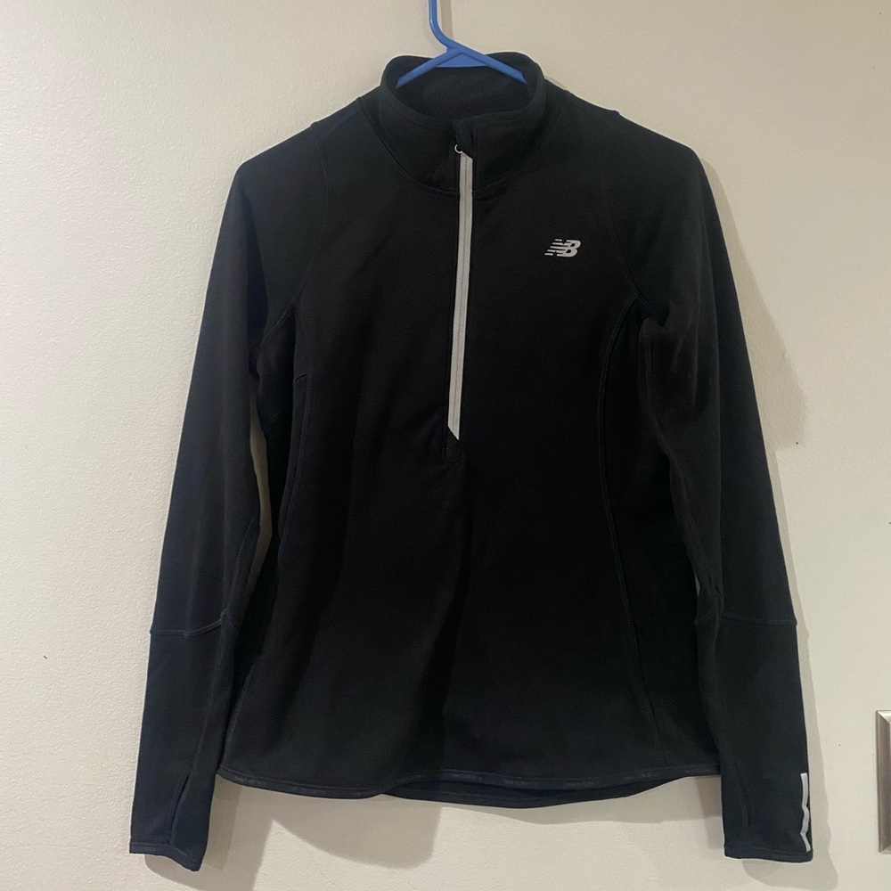 💚New Balance Black Performance Pullover